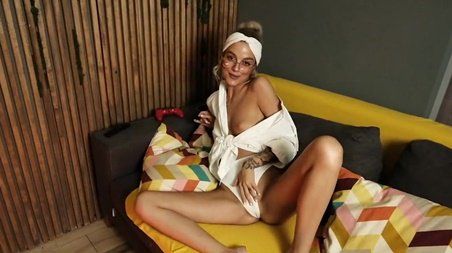 Не дал сводной сестре поиграть в приставку и шантажом развел на секс