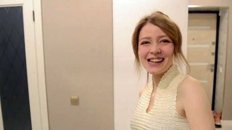 Снял квартиру в центре города и заодно поимел симпатичную мамку